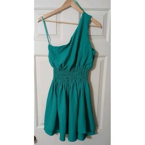 She + Sky Alvia One Shoulder Dress Green Ruched Waist‎ Size Medium NWT